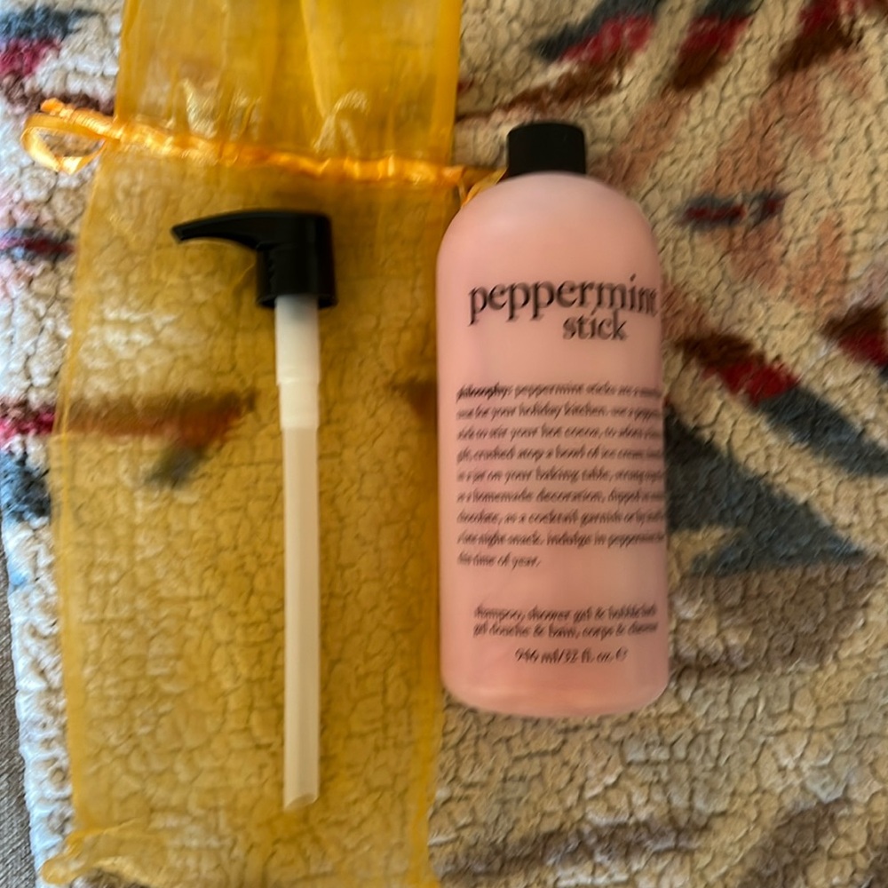 NWT peppermint stick hydrating shower gel